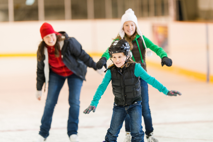 Ages: 4 - 5
Mondays, March 18 - May 6
5:45 - 6:30pm OR
Saturdays, March 23 - May 11
9:00 - 9:45am
NTPRD Chiller Ice Rink
Deadline: March 15
Fee: $125